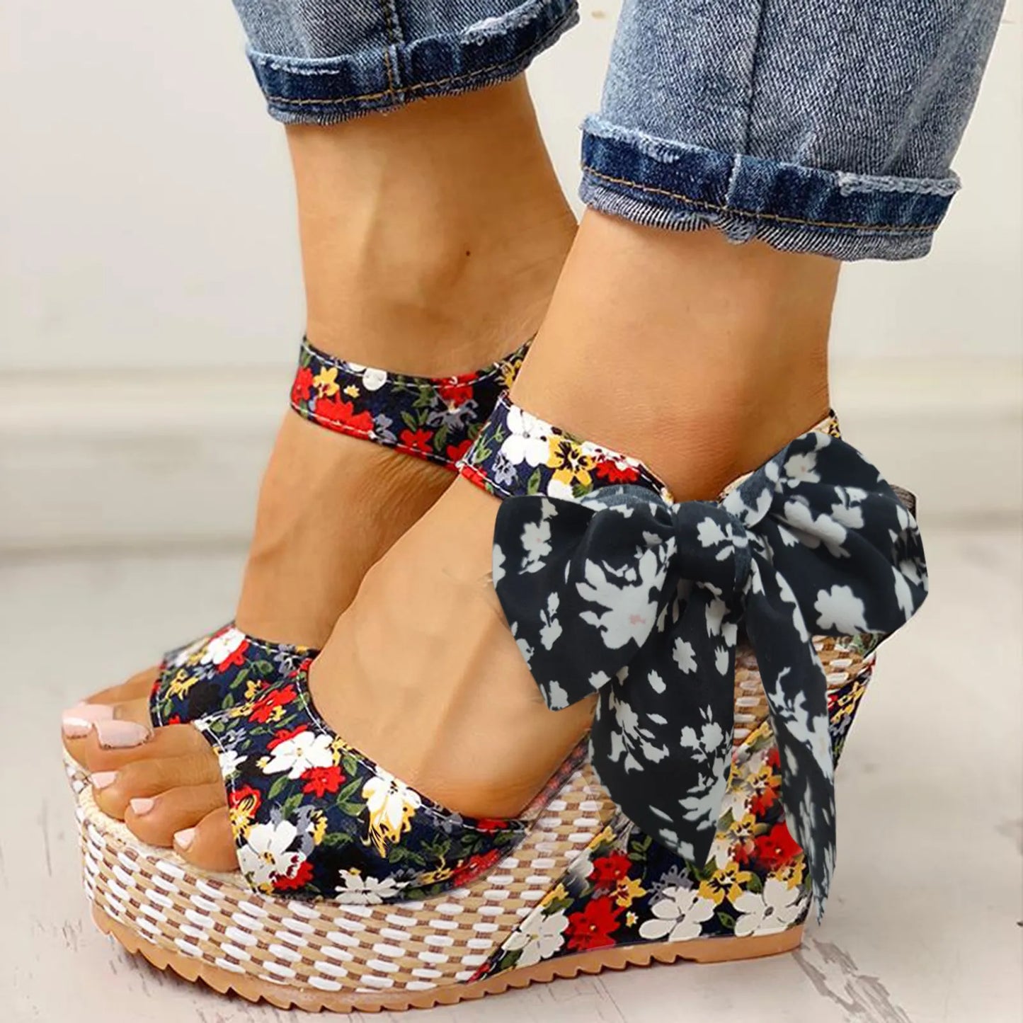 Gemma™ | Comfortable Floral Sandals