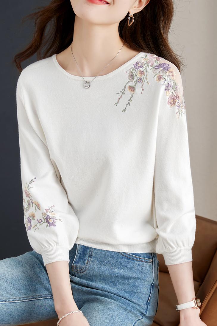 Haven™ | Elegant Floral Embroidered Blouse